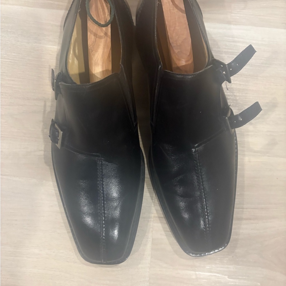 Sleek Black Oxfords with Polished Finish